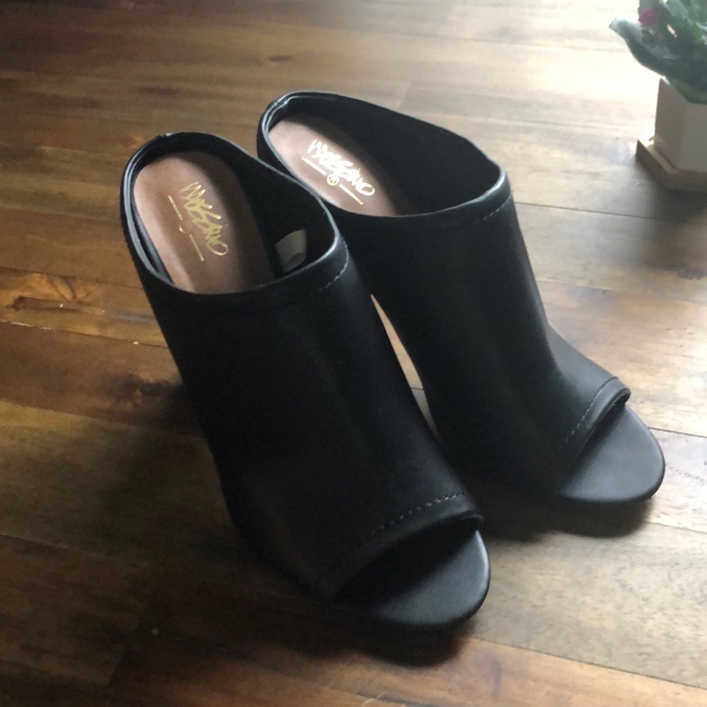 Mule heels